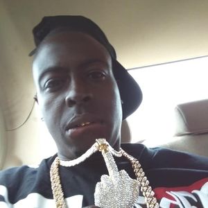 Meet your Posher, Devin